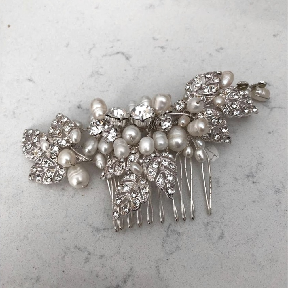 Diamonds and pearl hair piece